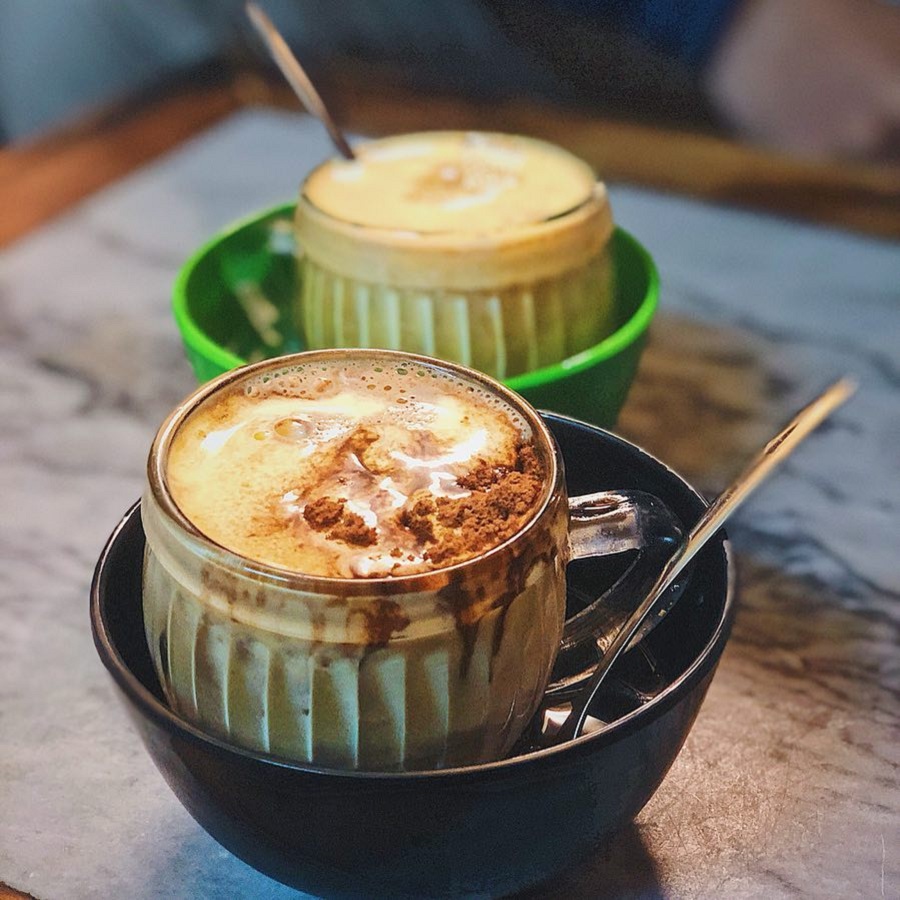 bot mang kem trung xiaka vu khi bi mat cho do uong